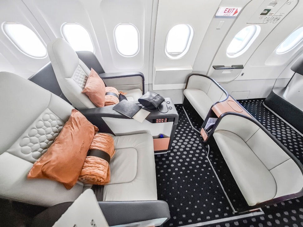 BeOnd Airlines seats