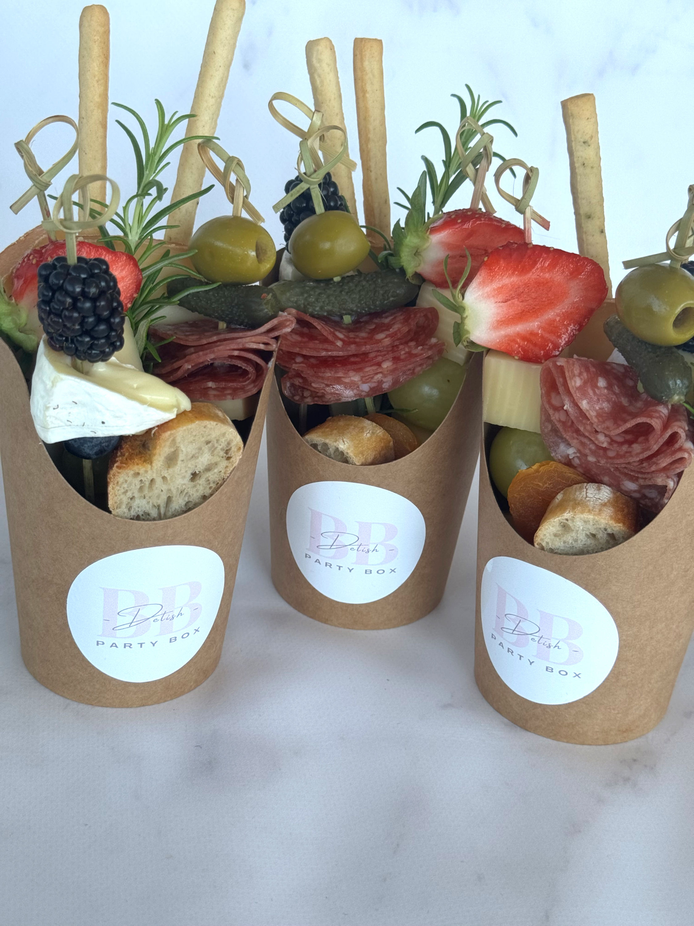 Snack box in cups