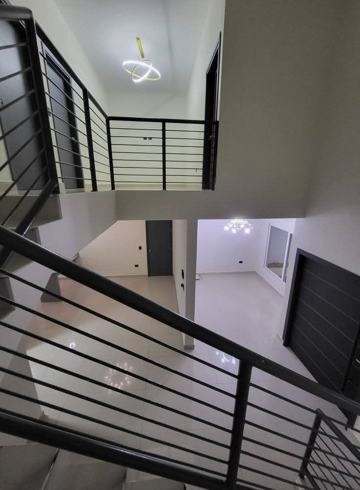 Miniatura: Casa en venta - Res. El Sauce Villa Napoles