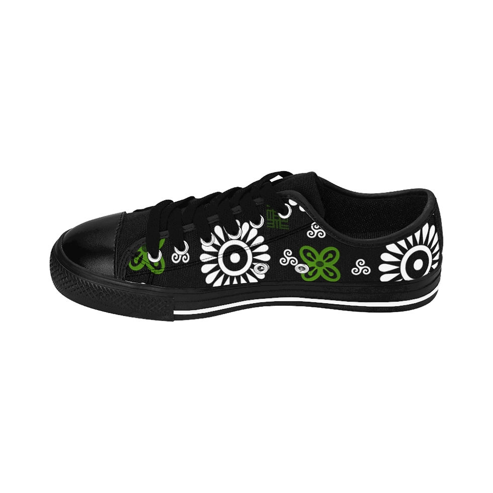 Thumbnail: Mako Nyinaa N' Green: Sneakers