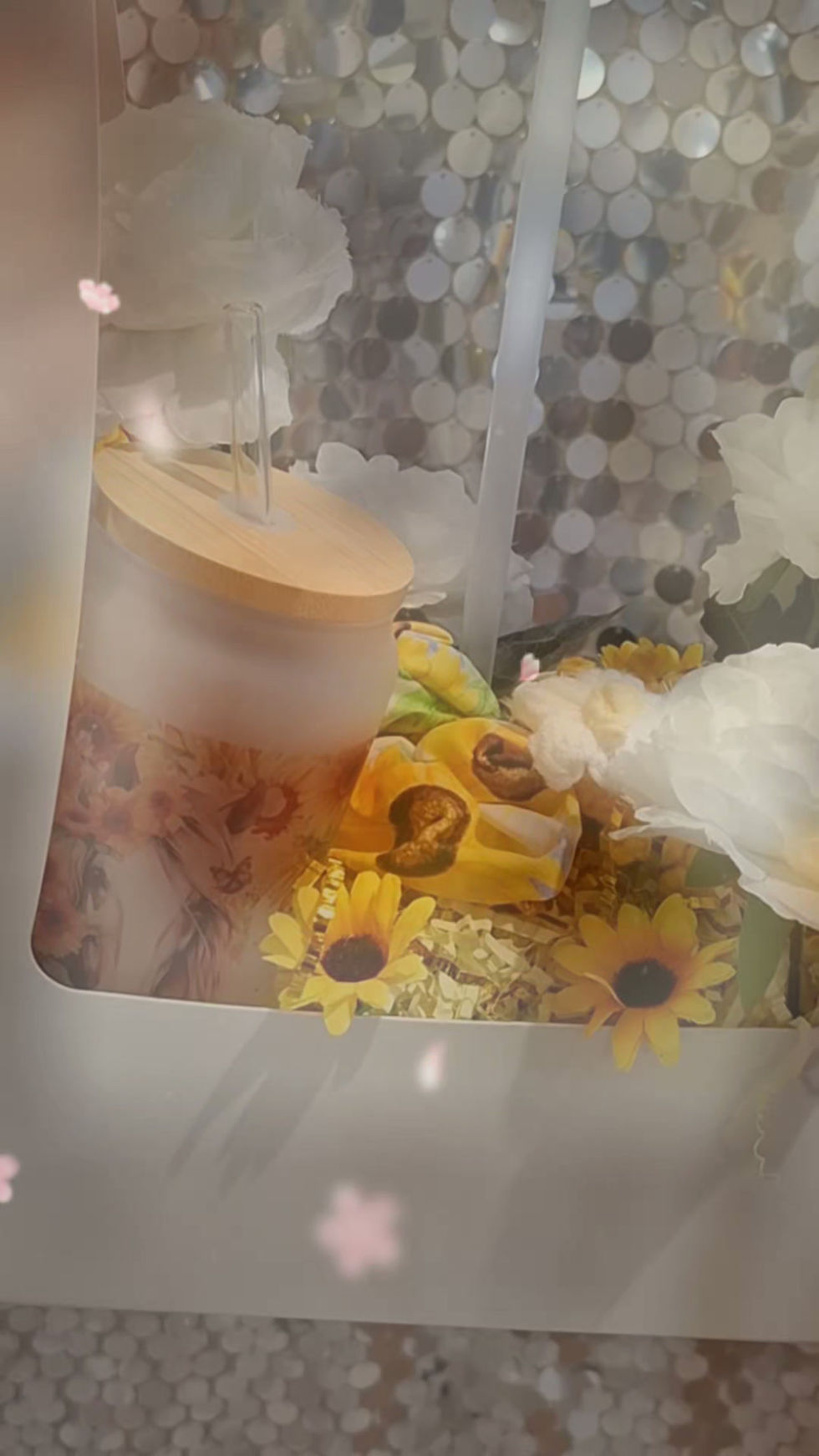 Thumbnail: Just for you Sunflower Horses Balloon Box Giftset