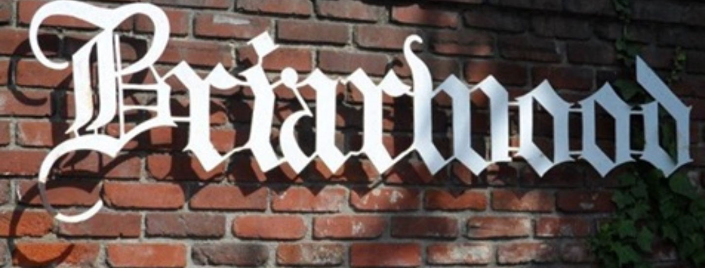 Iconic Briarwood Sign