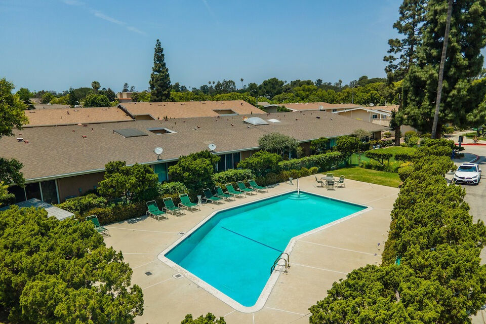 Briarwood Arial Nina Lane Pool