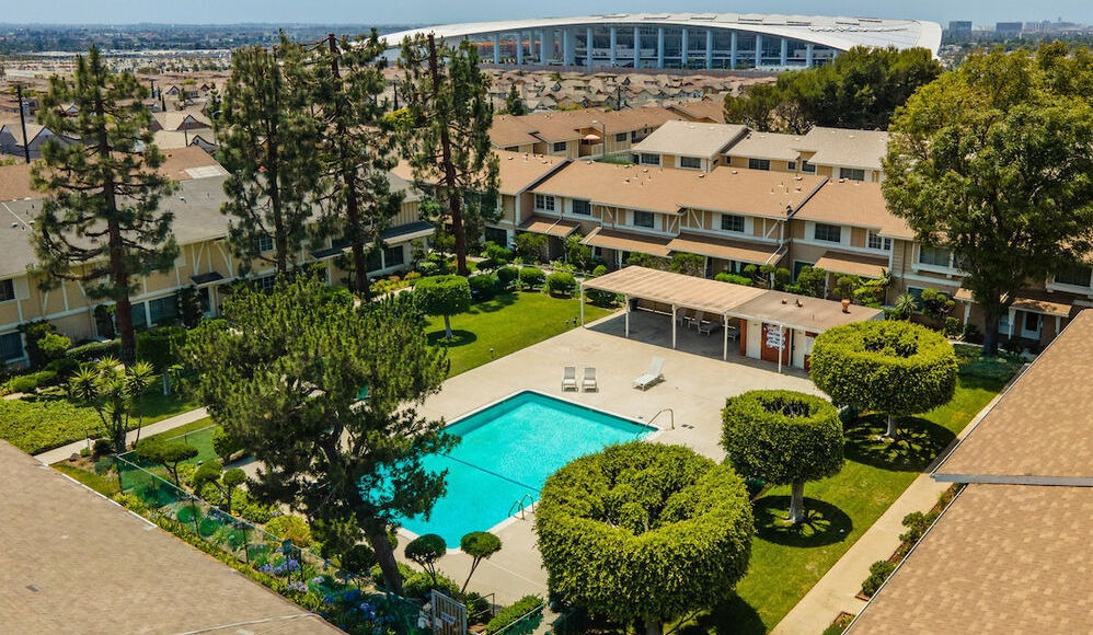 Briarwood Sussex Lane Pool Arial