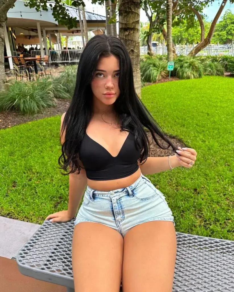 Vanessa Reinhardt 11