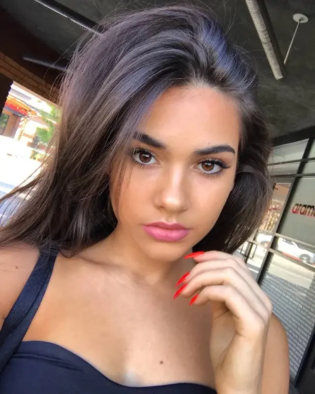 Tori Wade 4