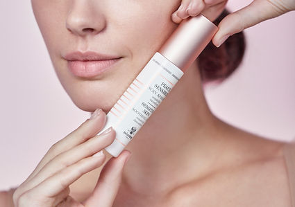 127000_visual_model_Sensitive_Skin_Soothing_Care (22).jpg