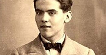 250px-Lorca_(1914).jpg