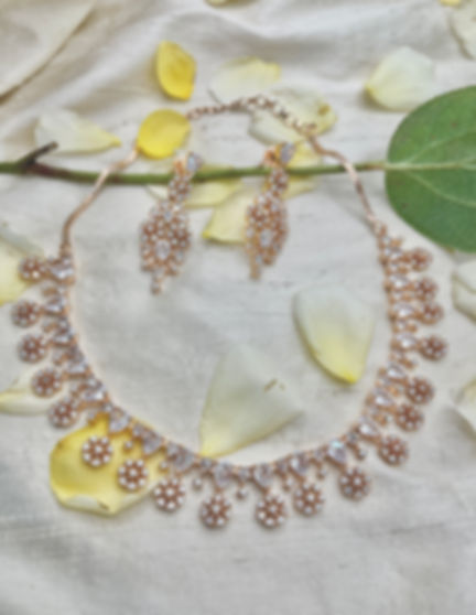 Ravishing Rose Gold Jewelry Set with Necklace