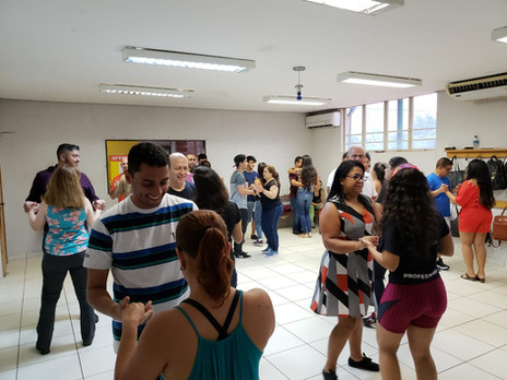 Aula_de_Forró_2.jpg