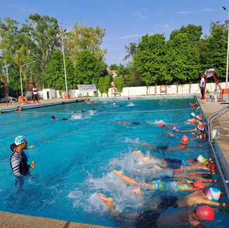 Kids_activities_at_swimmingclasses