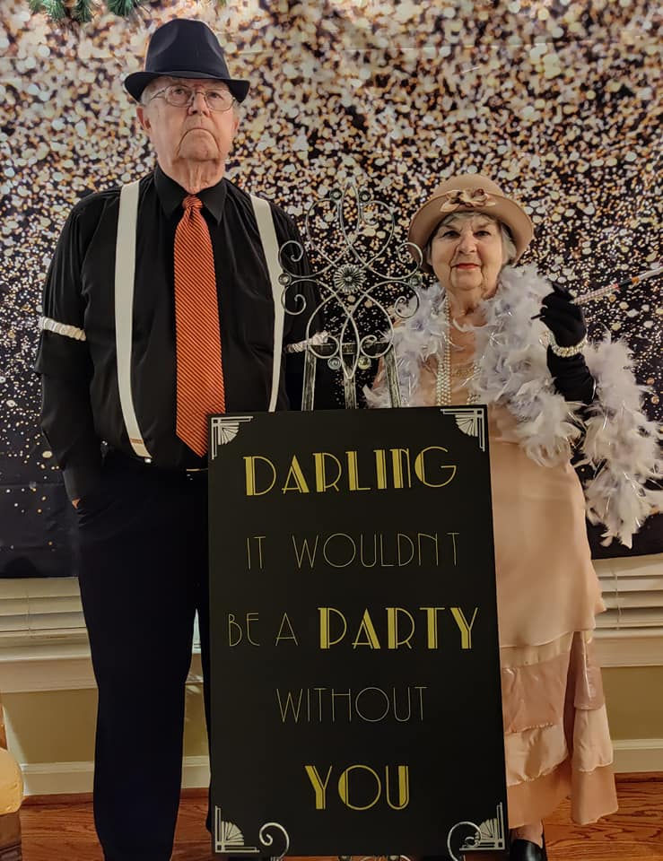 roaring 20s party couple