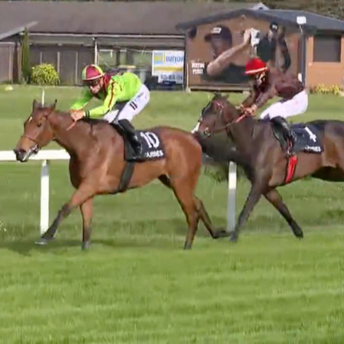 Folkene on her way to winning at Tarbes in May