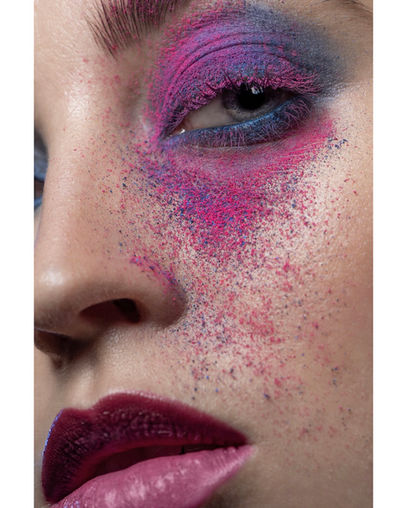 Make-up Artist 