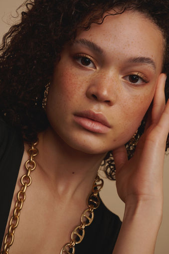Hannah Kügler, Masken & make-up Welt, professionelles Make-up, Make-up SFX, Styling von Haaren