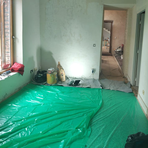 Chantier pour les particuliers mais aussi pour le patrons de commerces et les industries ou magasins et commerçants, photo avec écrit MhS qui correspond à ma marque (magic home service créé en juin 2014 à la chambre des métiers de l'artisanat du 92)
