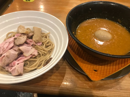 雲丹豚骨つけ麺