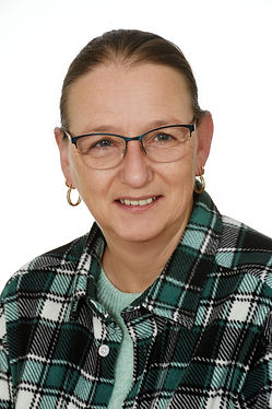 Lindner, Manuela-min.jpg