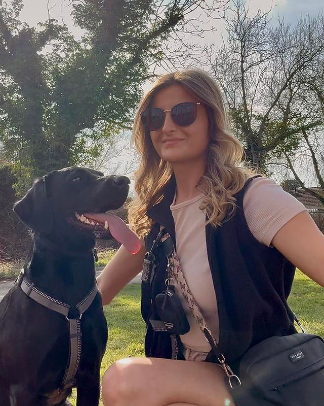 Hols Pets: Consistency in Dog Walking (Indie & Holly)