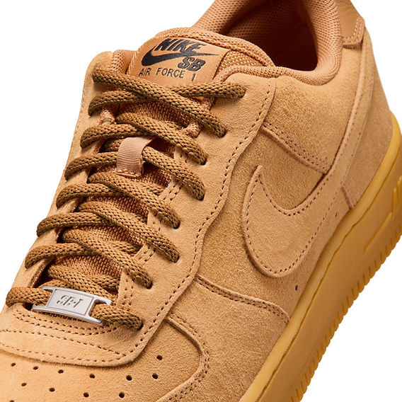 NIKE SB AIR FORCE 1 LOW 