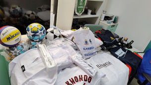 Ilhabela se antecipa aos desafios de 2025 e inicia recebimento de novos materiais esportivos