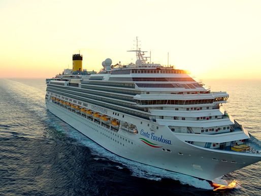 Navio Costa Favolosa chega a Ilhabela trazendo 3,8 mil turistas e abrindo a temporada dos grandes transatlânticos