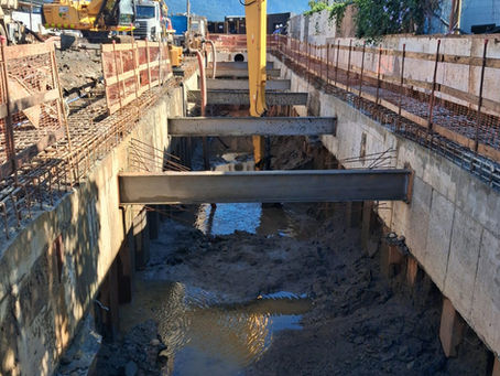 Obra do Piscinão do Perequê avança com escavações e contenções