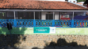Escola Municipal de Ilhabela comemora Dia das Mães com oficinas e dia de beleza nesta sexta-feira (9) no bairro do São Pedro