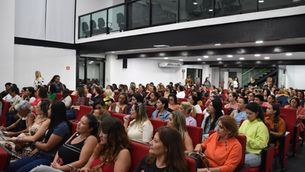 Formação de professores de Ilhabela ressalta importância de desenhos na avaliação de crianças