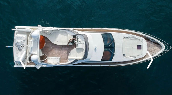 Миниатюра: Yacht rental in Dubai Azimut 75 Viktoria
