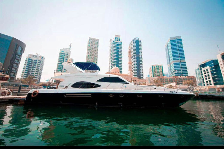 Миниатюра: Прокат яхты в Дубае Paramount 68 ft