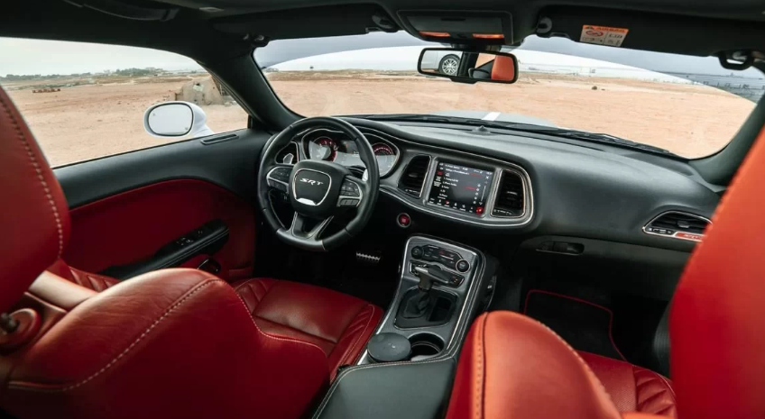 Миниатюра: Прокат спорткара DODGE CHALLENGER SRT HELLCAT в Дубаи