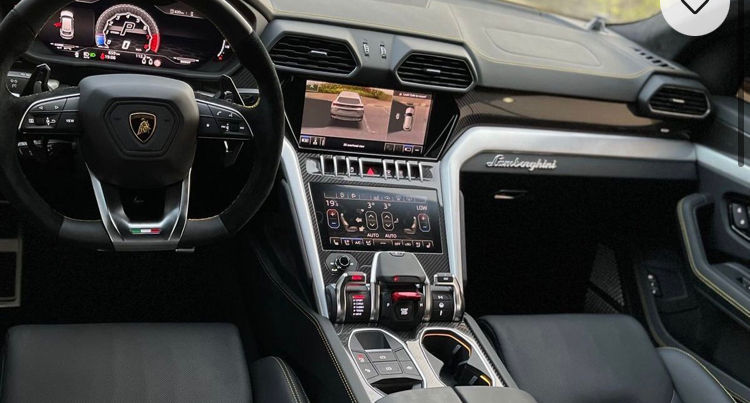 Миниатюра: Прокат внедорожника в Дубаи LAMBORGHINI URUS YELLOW 2