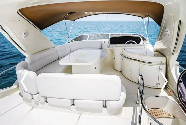 Миниатюра: Yacht rental in Dubai Azimut 62 Lucky Star