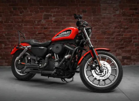 Миниатюра: Прокат мотоцикла в Санкт-Петербурге HARLEY-DAVIDSON 883R