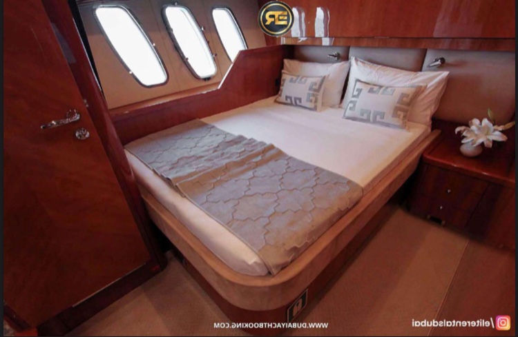 Миниатюра: Yacht rental in Dubai Elite Diamond Monaco Predator *VIP* 105