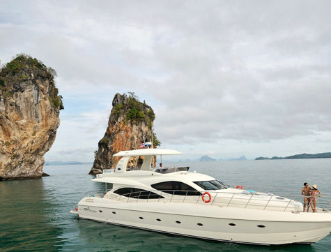 Миниатюра: Прокат яхты в Пхукете LAMBERTI 80 FT