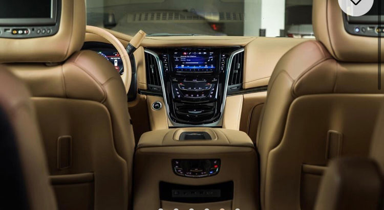 Миниатюра: Прокат внедорожника в Дубаи CADILLAC ESCALADE