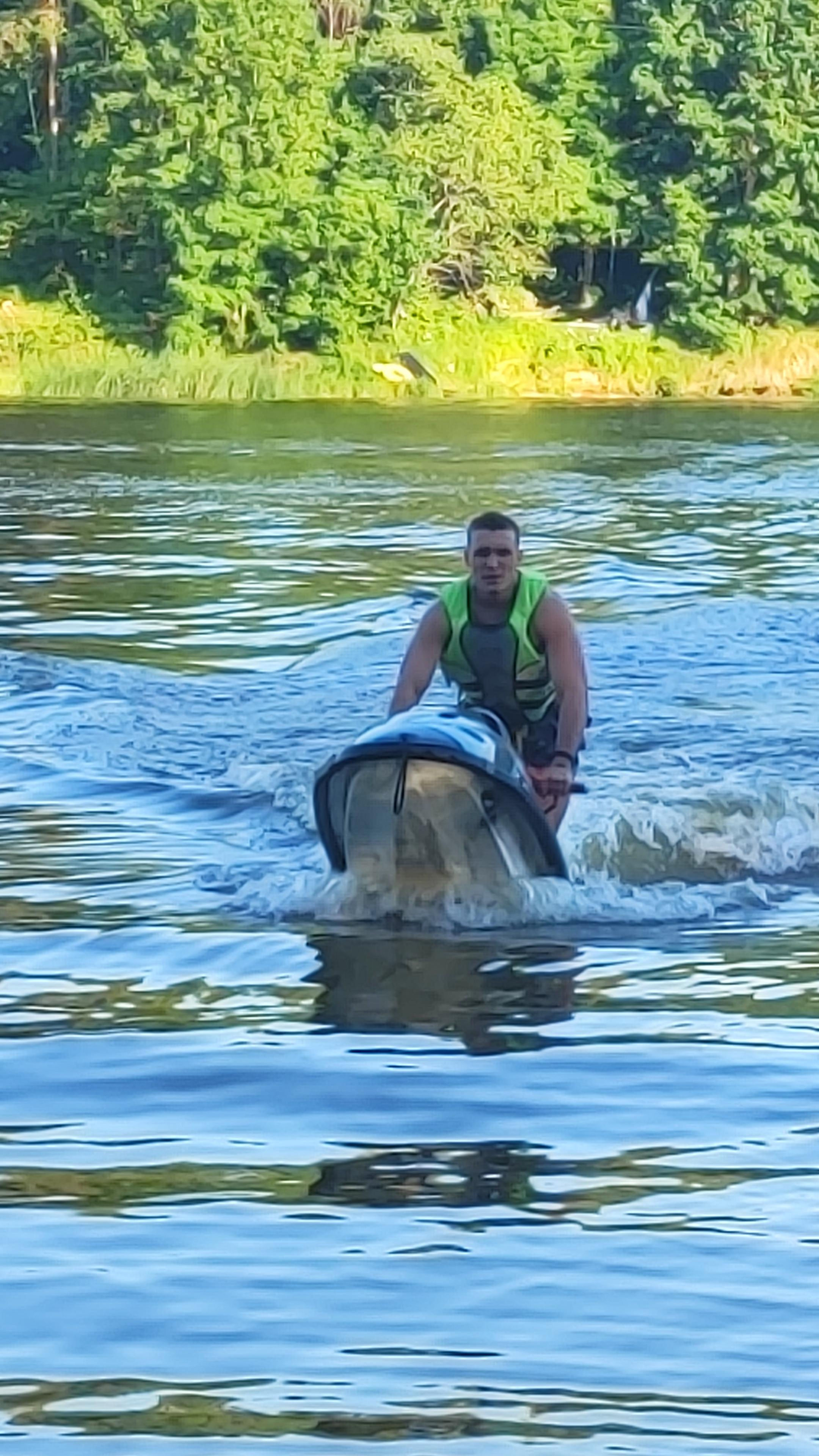 Гидроцикл Стояций