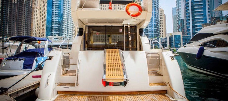 Миниатюра: Прокат яхты в Дубае AZIMUT