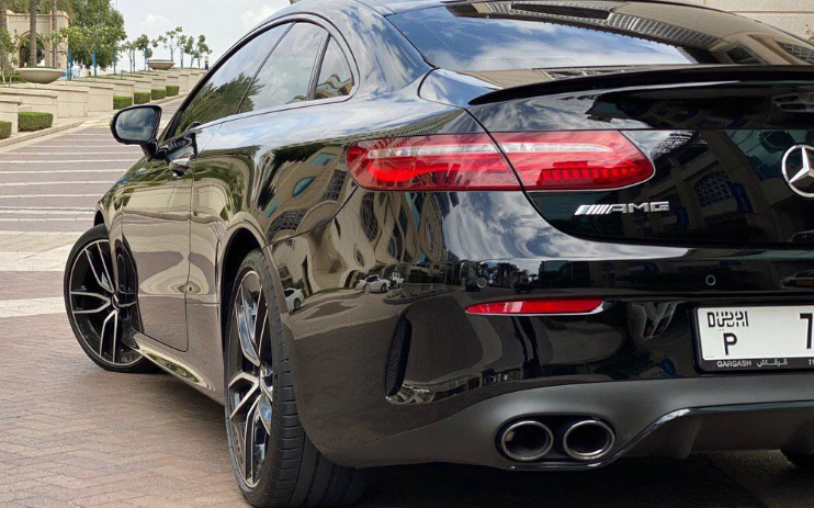 Миниатюра: Прокат спорткара в Дубаи MERCEDES-BENZ E53 AMG