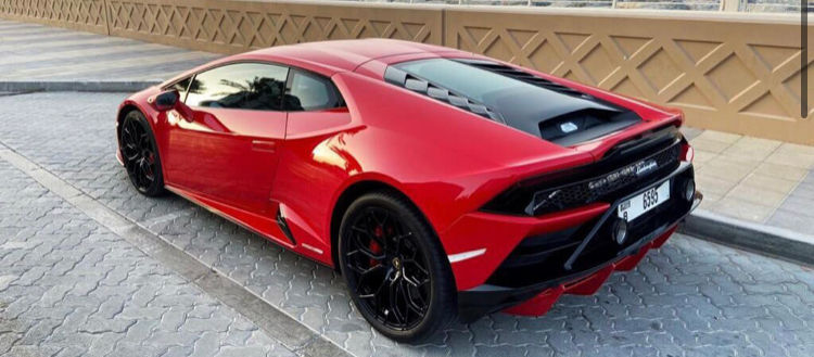 Миниатюра: Аренда спорткара в Дубаи LAMBORGHINI HURACAN EVO RED + BLACK WITH RED