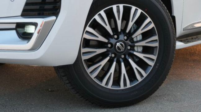 Миниатюра: Прокат внедорожника в Дубаи NISSAN PATROL PLATINUM