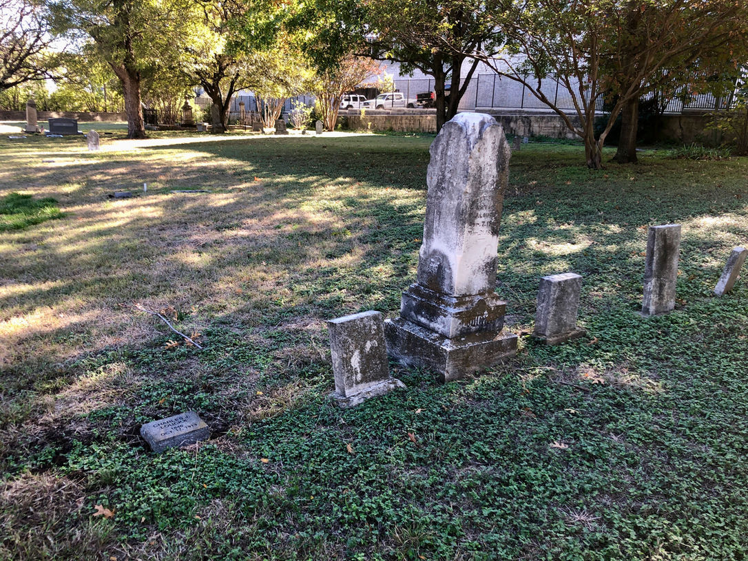 Photo of Louckx Family Plot
