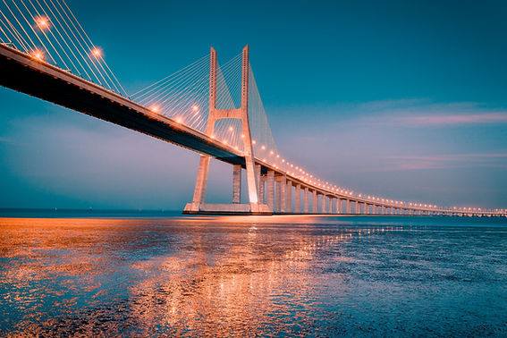sunrise-vasco-da-gama-bridge-lisbon-portugal_edited.jpg