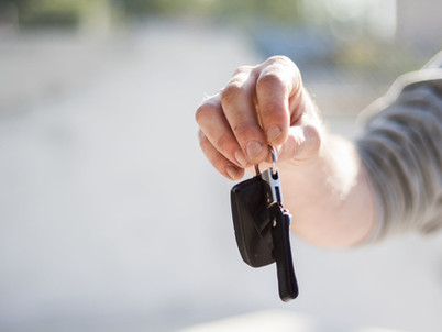Perché solo un "under 25" su otto possiede un’auto di proprietà