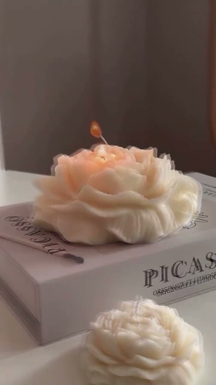 Thumbnail: Selemo British Rose Peony Flower Candle | Handmade Scented Soy Wax Candle