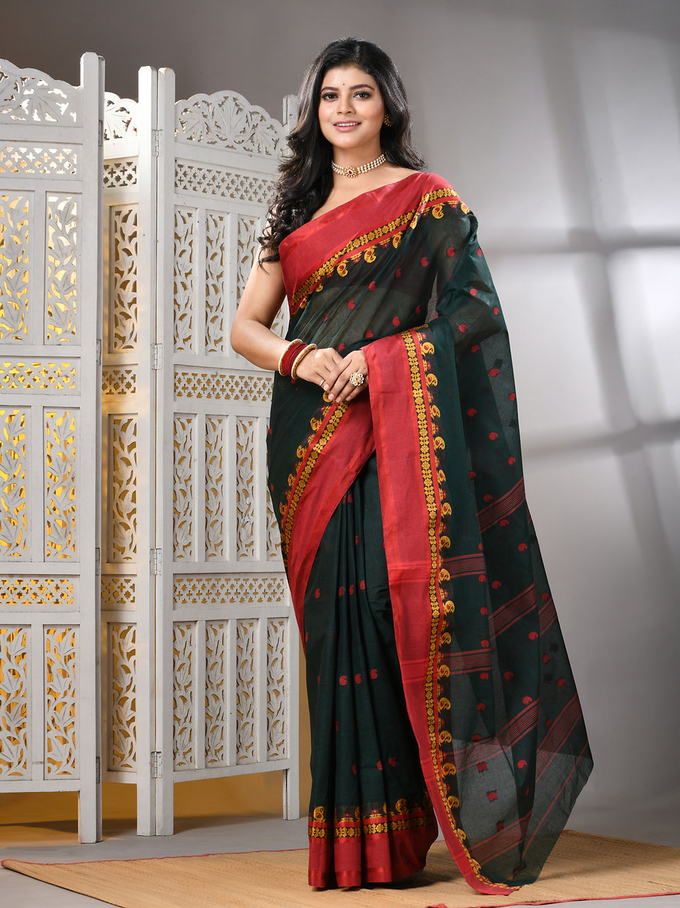 Thumbnail: Pure Cotton Tant Saree in Bottle Green with Solid Border