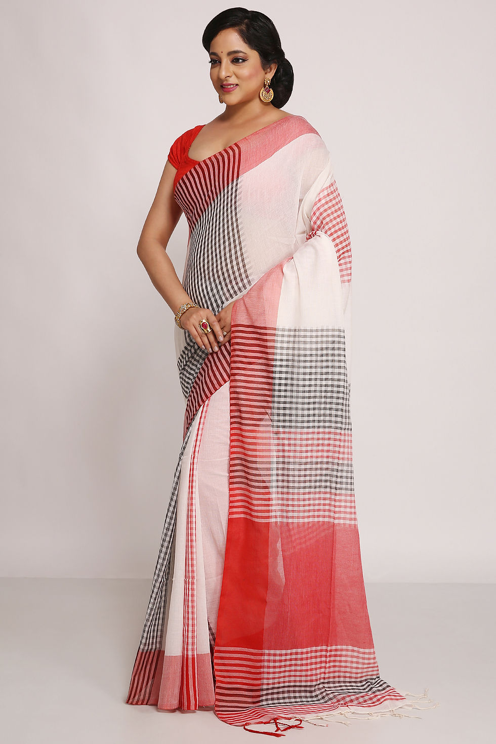 Thumbnail: WoodenTant Women's Pure Cotton Saree With Checkered Designs (White & Red).