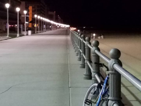 Walking VaBeach boardwalk at 3am. March 2017 (1 Pic)